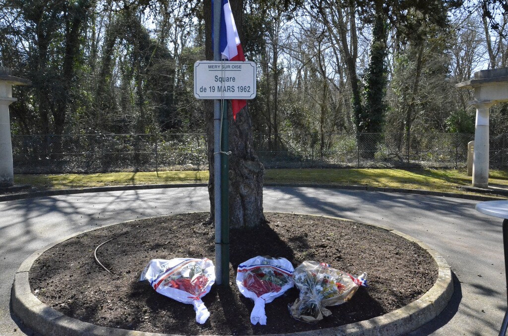 Cérémonie de la Journée nationale du souvenir et de recueillement à la ...